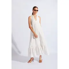 LUVARO - Vestido Halter Bordado