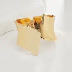 KAST PE - Pulsera Palais Mujer Dorado