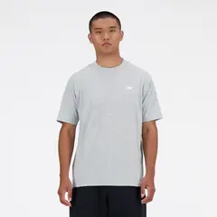 NEW BALANCE - Polo Hombre Sport Essentials Cotton T-shirt Gris