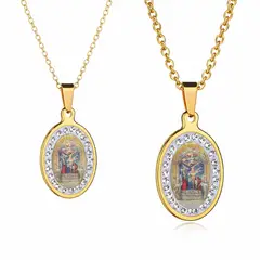 GENERICO - Pack 2 collares pareja medalla ovalada dorada con pedrería Señor de los milagros