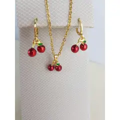 GENERICO - JUEGO DE COLLAR Y ARETES CEREZA