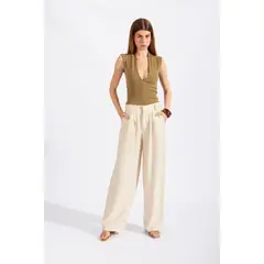 LUVARO - Pantalón Rústico Pliegues