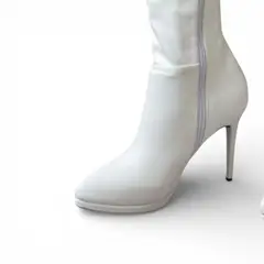 GENERICO - Botas Leona 1299 - 95 Taco Aguja 9 Plataforma Color Blanco