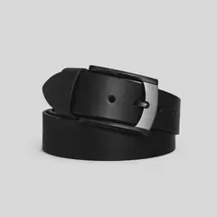 GENERICO - CORREA DE CUERO NEGRO CON HEBILLA PESADA