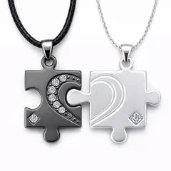 GENERICO - Collares para Parejas Rompecabezas Plateado y Negro con Brillos