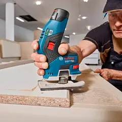 BOSCH - Fresadora Ruteadora GKF 12V-8 + Batería y Cargador