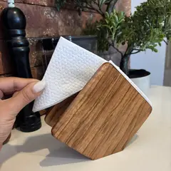 HANA - SERVILLETERO DE MADERA CACHIMBO HANDMADE 17x15cm