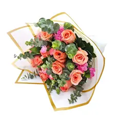 D'AMOUR - Ramo Empoderada De Rosas Claveles Y Follaje Ornamental