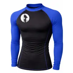 AQUA&MODA - LICRA CON PROTECCION UV AQUAMODA LAMNCMALGKUBR UNISEX NEGRO CON MANGAS AZULES LOG GKU BLANC REFLEC