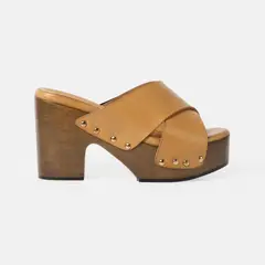 GINO BIGIONI - Sandalia Mujer de cuero SUE Natural con tachas doradas