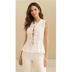 AMA OUTFITTERS - BLUSA DE BRODERY LUA