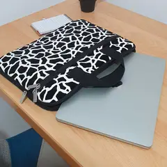 GENERICO - Funda para Laptop 15.6 a 16 pulgadas Vaquita Qullayki