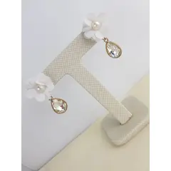 GENERICO - MAXI ARETES FLOR BLANCA