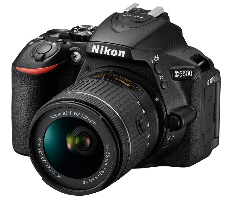 Camara Reflex D5600 AF-P 18-55mm VR Lens