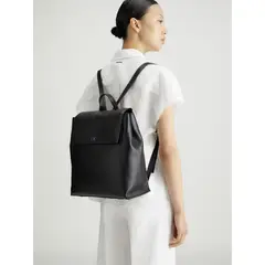 CALVIN KLEIN - MOCHILA PARA MUJERES CK