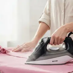 RECORD - Plancha a Vapor 2000W con Base Cerámica
