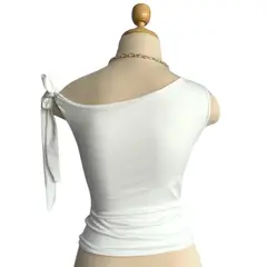 GENERICO - Blusa Milena Premium Un Hombro Drapeada con Doble Forro Completo de color Hueso