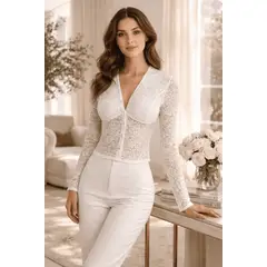 AMA OUTFITTERS - BLUSA LACE SOFT MUSE