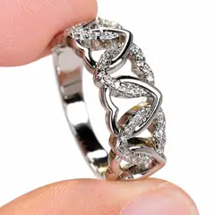 GENERICO - Anillo Corazones Entrelazados Circonitas Diseño Elegante Plateado