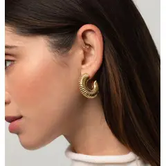 GENERICO - Aretes de Caracol Dorado