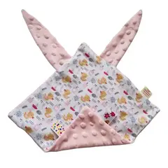 LA TIENDITA DE ALE APRENDE JUGANDO - Manta de apego La tiendita de Ale - Orejitas Rosada - Hecho en Perú