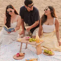 GENERICO - MESA PICNIC PORTATIL DE MADERA CON ENTRADA PARA COPAS Y BOTELLA