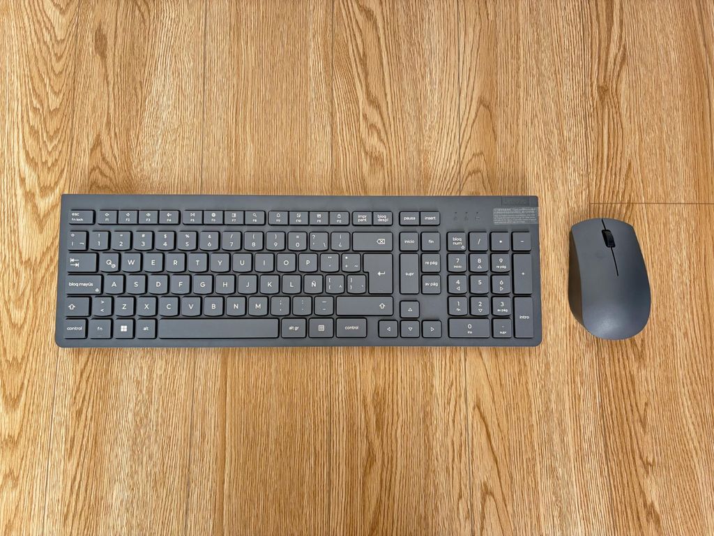 Combo de teclado y mouse inalámbrico Essential Gen 2, negro-Español de Latinoamérica