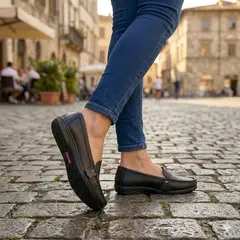 GENERICO - Mocasines en Cuero Guante con Punta Cuadrada