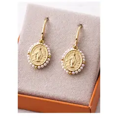 YANBAL - Hermosos ARETES MEDALLA MILAGROSA CON PERLITAS Finos con baño en oro