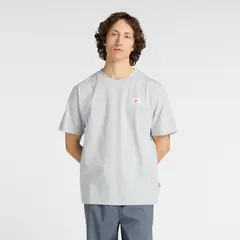 NEW BALANCE - Polo Hombre Woven Label T-shirt Gris