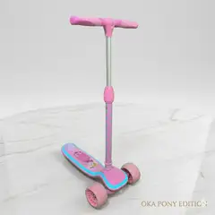 OKA - Scooter Pixel con Luces LED y Música – 20 Modos de Luz (MUJER)