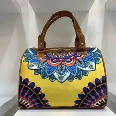 CHULA TULUM - CARTERA MODELO CELIA CON ESTAMPADO MANDALA AMARILLO