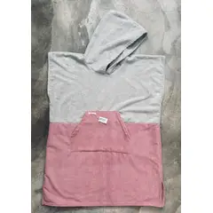 RED CARROT - Toalla poncho niña 4 a 7 años microfibra gris palo rosa