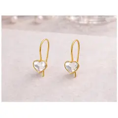 FERNANDA ROMERO JOYAS Y ACCESORIOS - Pequeños Aretes Corazones de Cristal Blanco y plata 925 con baño de Oro dorado - 0.6cm