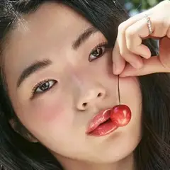 TOCOBO - JUICY BERRY PLUMPING LIP OIL 4GR