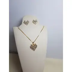 GENERICO - JUEGO DE COLLAR Y ARETES STRASS