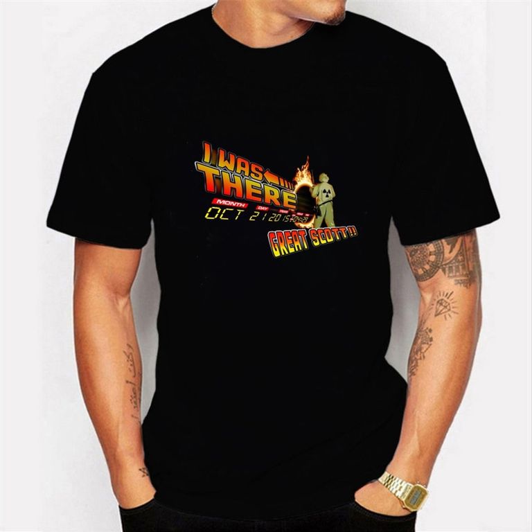 Polera estampada Volver al Futuro