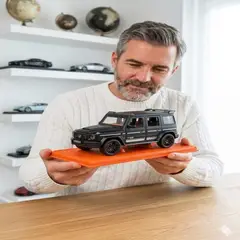 GENERICO - Auto de Colección Negro con Luces y Escape de Vapor - Escala 1:24