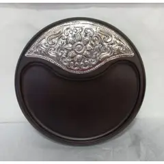 PERUVIANE - Plato para piqueos de madera con diseño de flor de plat..950 de 25cm
