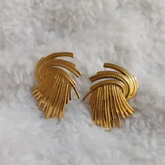 GENERICO - Aretes para mujer Amanda dorado de acero