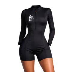 AQUA&MODA - TRAJE DE BAÑO ENTERIZO SHORT MANGA LARGA CON PROTECCION UV LOGO MARIPOSA AQUAMODA TRABMLMARN NEGRO