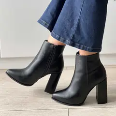 GENERICO - BOTIN NEGRO PARA MUJER CON PLATAFORMA INTERIOR IRIS