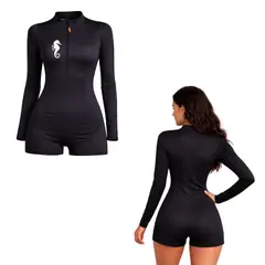AQUA&MODA - TRAJE DE BAÑO ENTERIZO SHORT MANGA LARGA CON PROTECCION UV LOGO CABALLITO AQUAMODA TRABMLCABN NEGRO