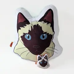 QALA DISEÑO - Pack Almohada y Llavero - - Gato Siamés