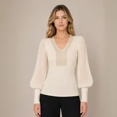 MARTINELA - Chompa/Blusa Mujer Cuello V con Brillo y Manga de Gasa Plisada - Crema