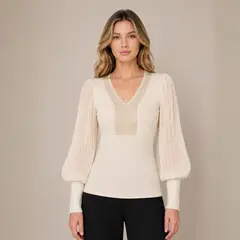 MARTINELA - Chompa Cuello V con Brillo Manga de Gasa Plisada - Crema