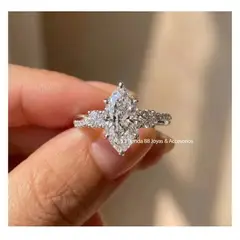 LA TIENDA 88 JOYAS Y ACCESORIOS - La Tienda 88 - Anillo De Compromiso De Luxe Mujer Bañado en Oro de 18K - Blanco