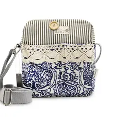 MUNAIQUI - Bolso Morral de Lona Algodonada para dama Modelo Floral con Blonda