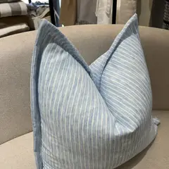CLAUDIA RIVA HOME - Funda de Cojín Lino Nara Celeste + relleno de poliester