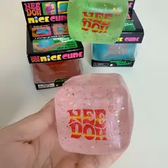 GENERICO - SQUISHY NEEDOH NICE CUBE